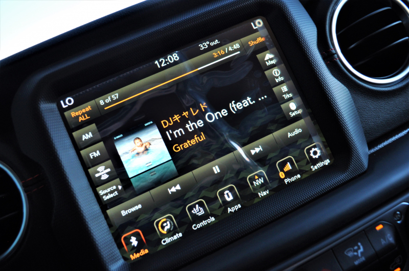 ジープ グラディエーター 新車