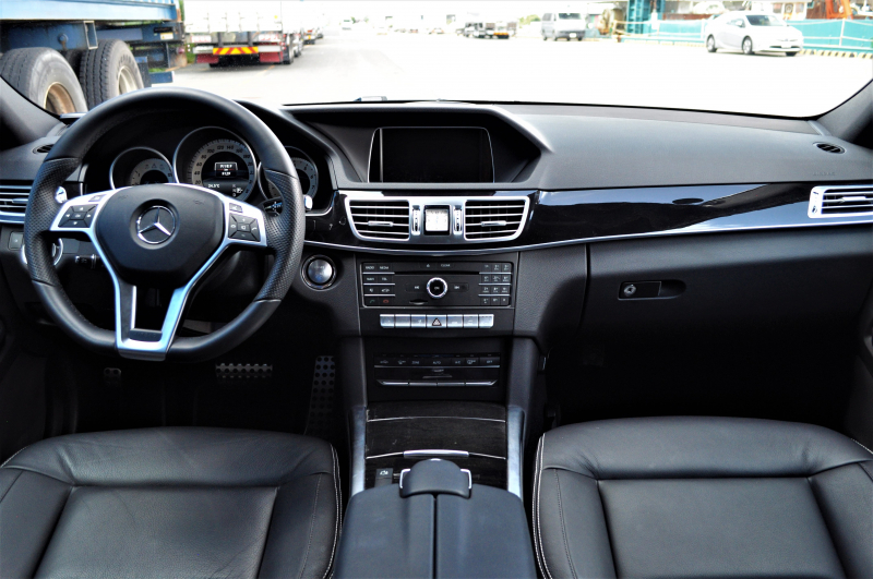 メルセデスベンツ Eクラス 中古車