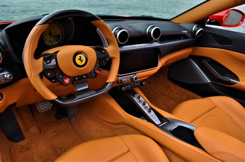 フェラーリ ポルトフィーノ 中古車