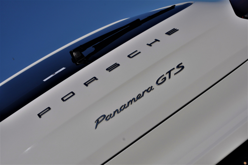 ポルシェ パナメーラ 中古車