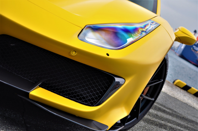 フェラーリ 488ピスタ 中古車