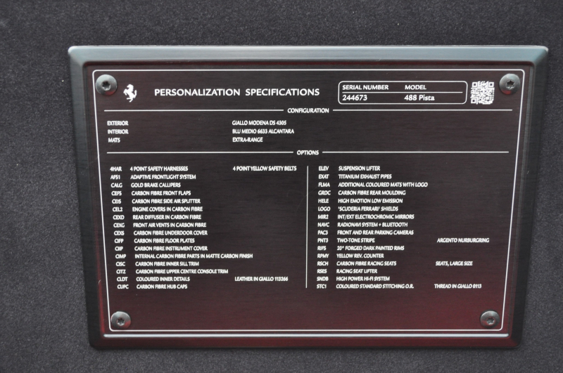 フェラーリ 488ピスタ 中古車