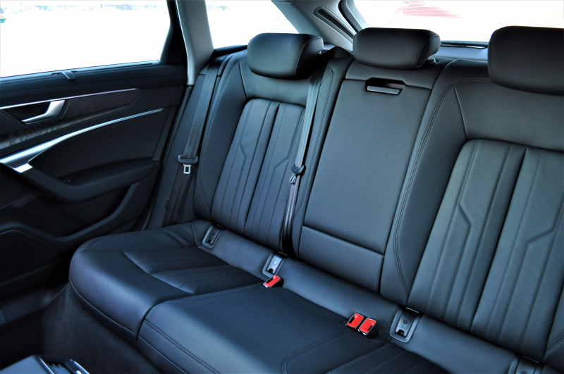 アウディ A6アバント 中古車