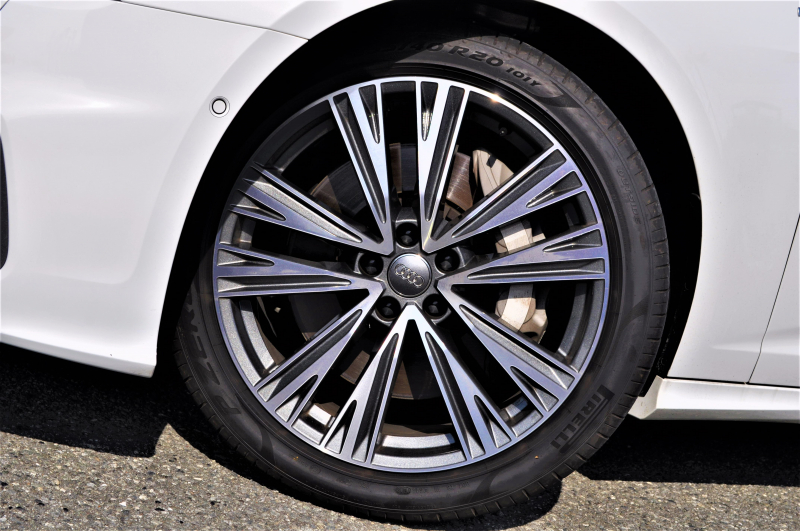 アウディ A6アバント 中古車