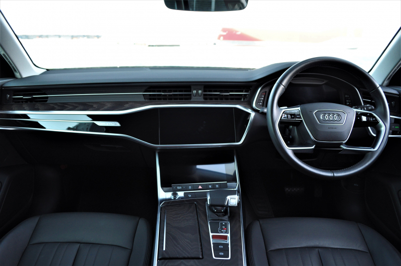 アウディ A6アバント 中古車