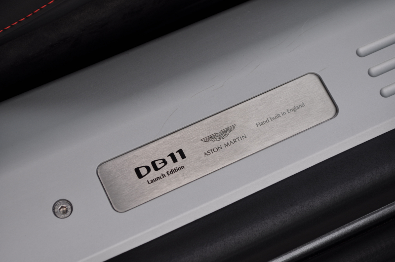アストンマーティン DB11 中古車