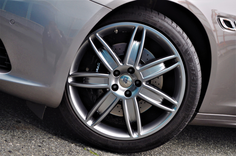 マセラティ クアトロポルテ 中古車