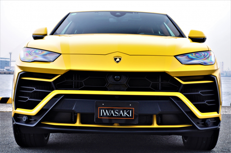 ランボルギーニ ウルス 中古車