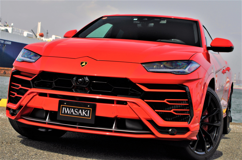 ランボルギーニ ウルス 中古車