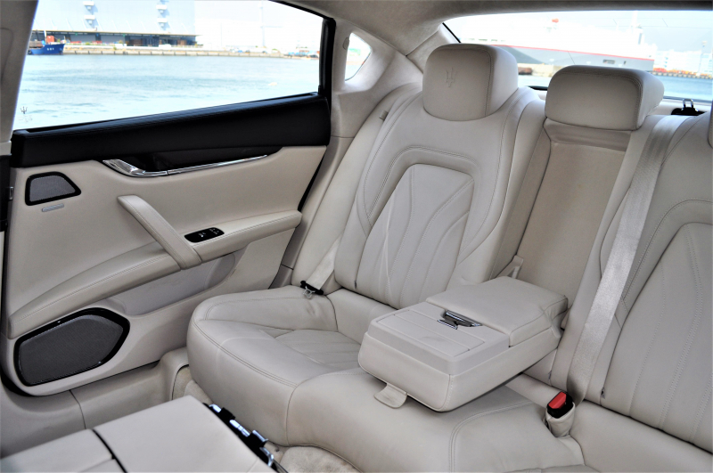 マセラティ クアトロポルテ 中古車