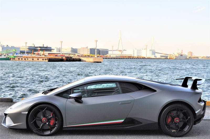 ランボルギーニ ウラカン 中古車