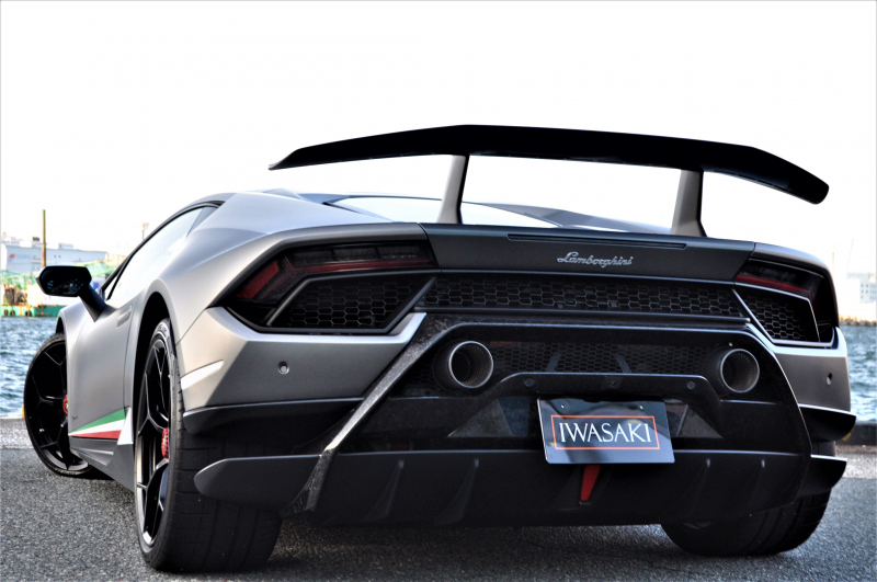 ランボルギーニ ウラカン 中古車