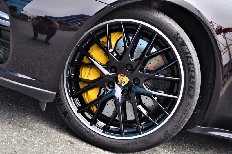 ポルシェ パナメーラ 中古車