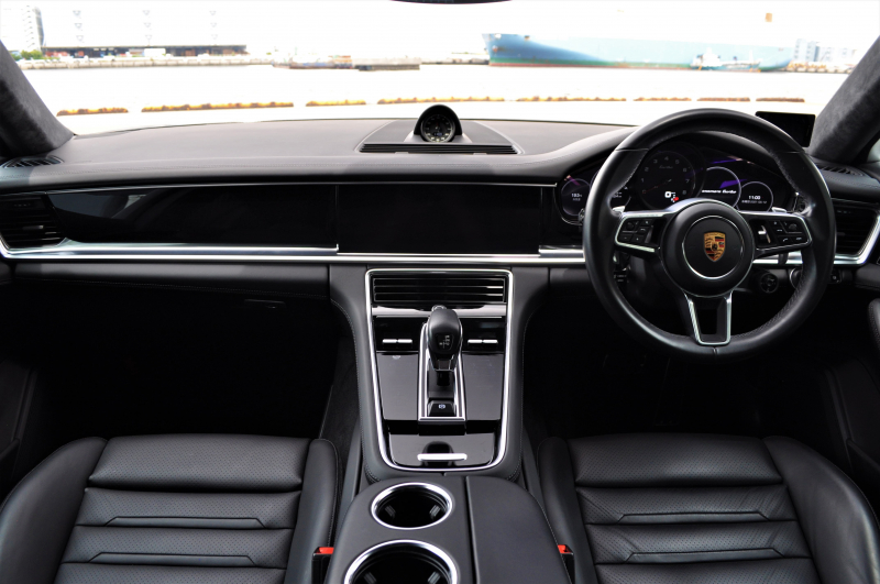 ポルシェ パナメーラ 中古車