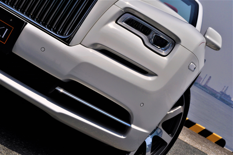 ロールスロイス ドーン 中古車