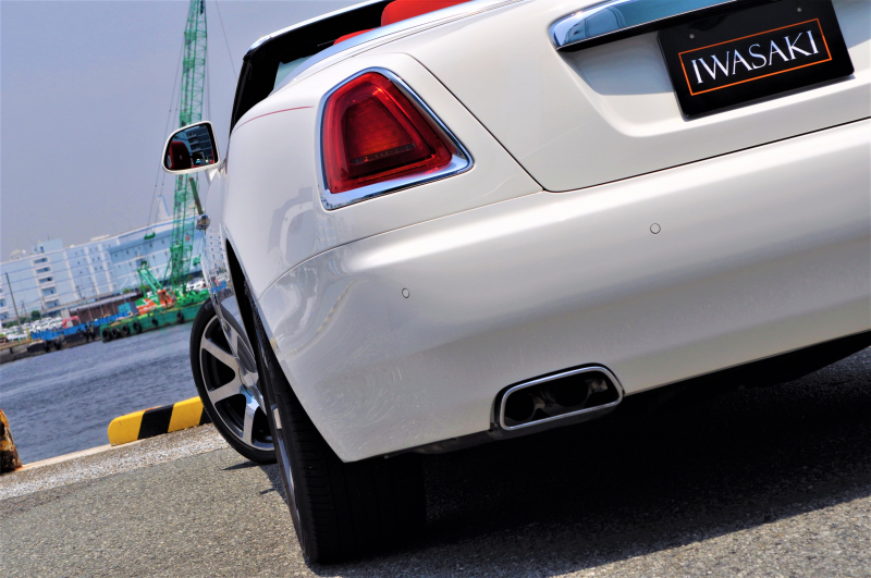 ロールスロイス ドーン 中古車