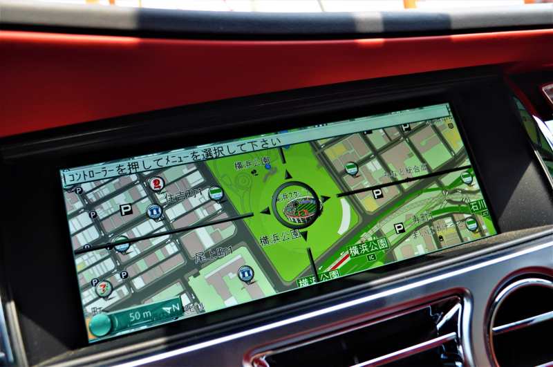 ロールスロイス ドーン 中古車