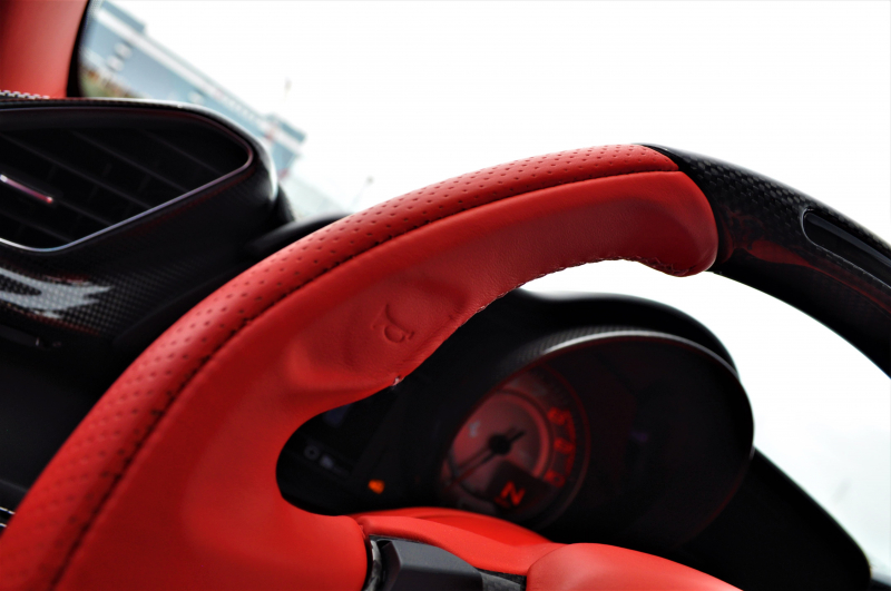 フェラーリ 488GTB 中古車