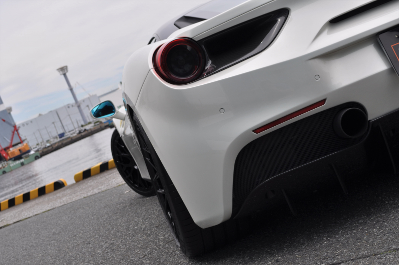 フェラーリ 488GTB 中古車