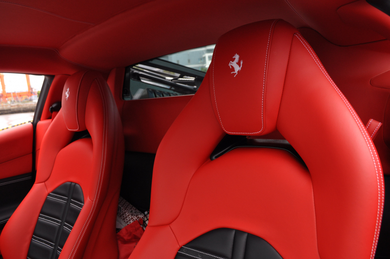 フェラーリ 488GTB 中古車