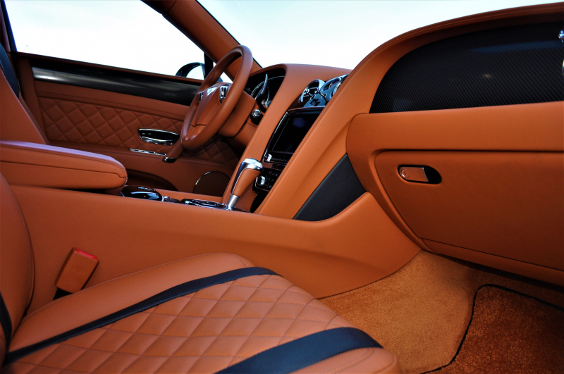 ベントレー フライングスパー 中古車