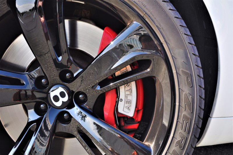 ベントレー フライングスパー 中古車