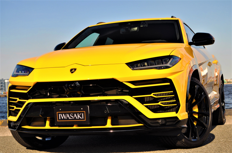 ランボルギーニ ウルス 中古車