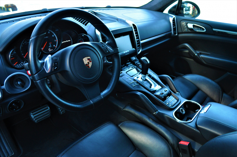 ポルシェ カイエン 中古車