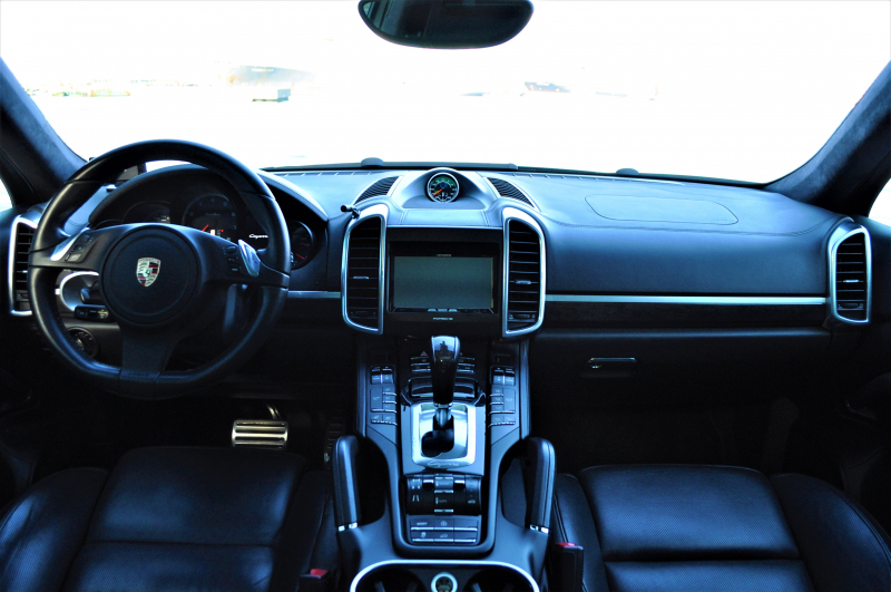 ポルシェ カイエン 中古車