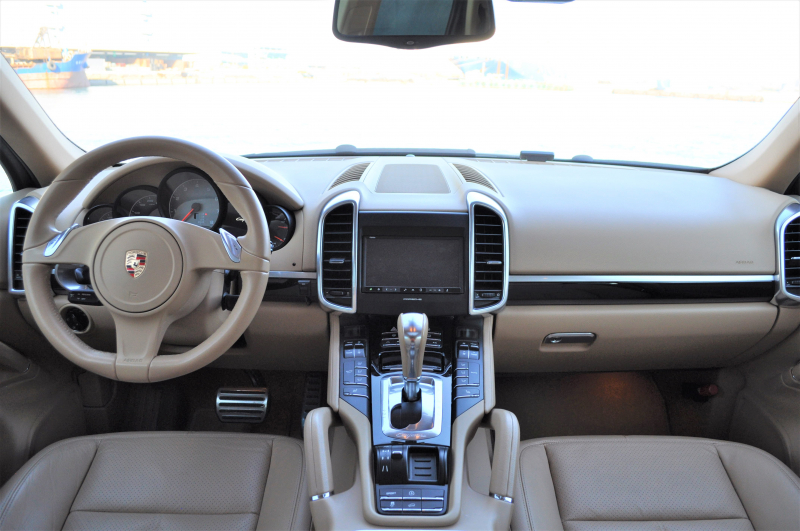 ポルシェ カイエン 中古車