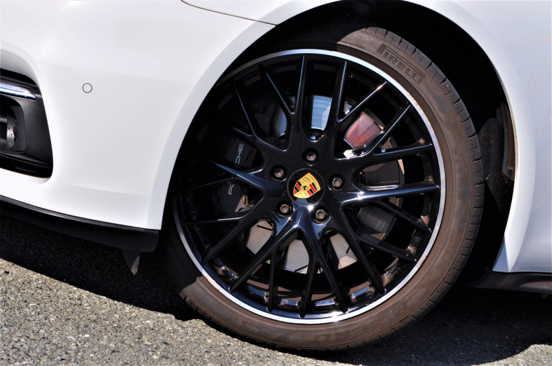 ポルシェ パナメーラ 中古車