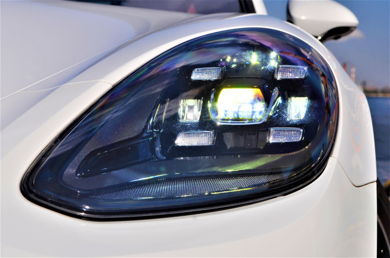 ポルシェ パナメーラ 中古車