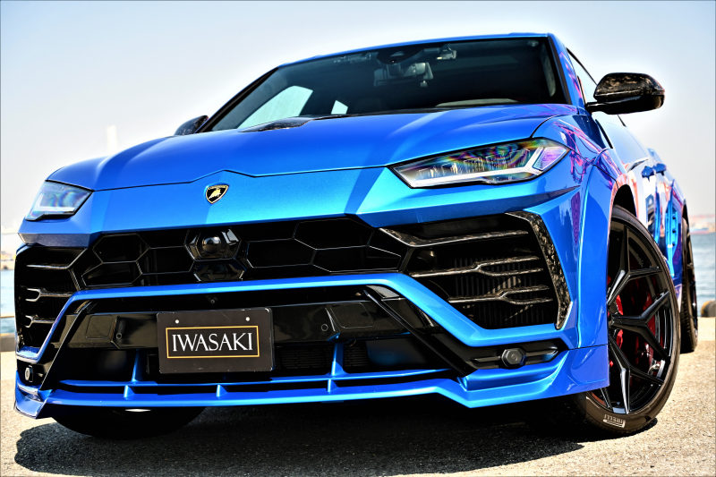 ランボルギーニ ウルス 中古車