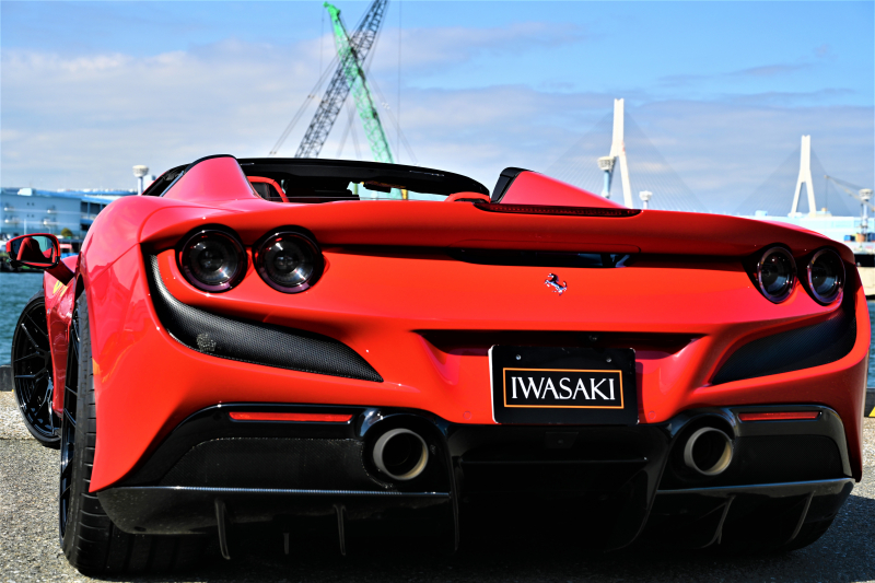 フェラーリ F8 トリブート 新車