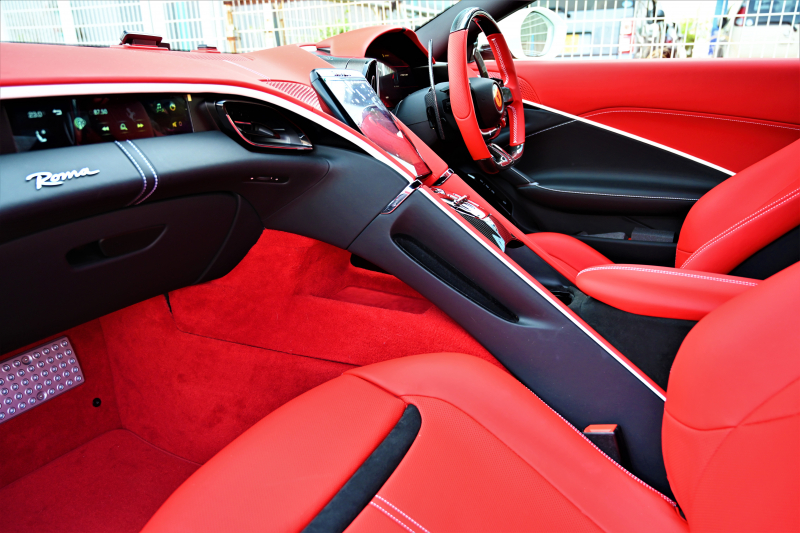 フェラーリ ローマ 中古車