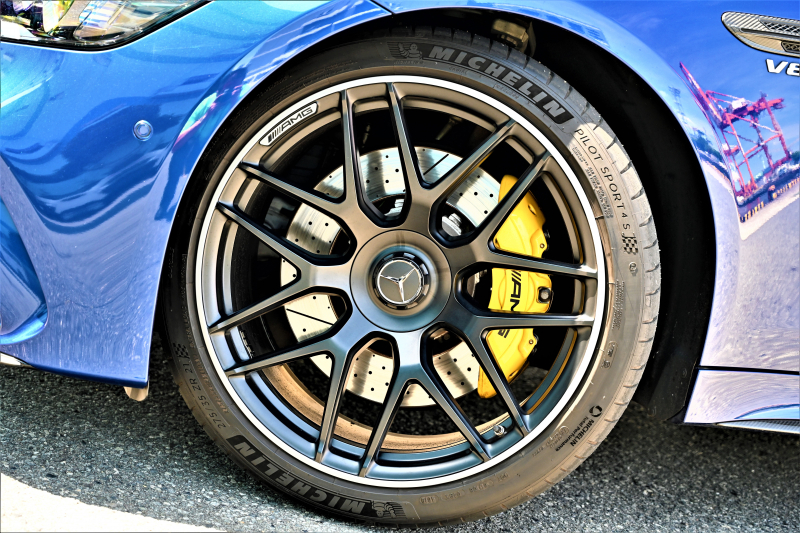 AMG GT 4ドアクーペ 中古車