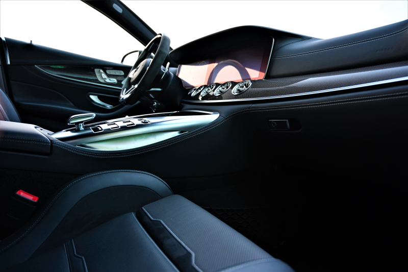 AMG GT 4ドアクーペ 中古車