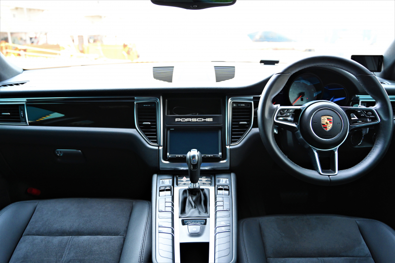 ポルシェ マカン 中古車