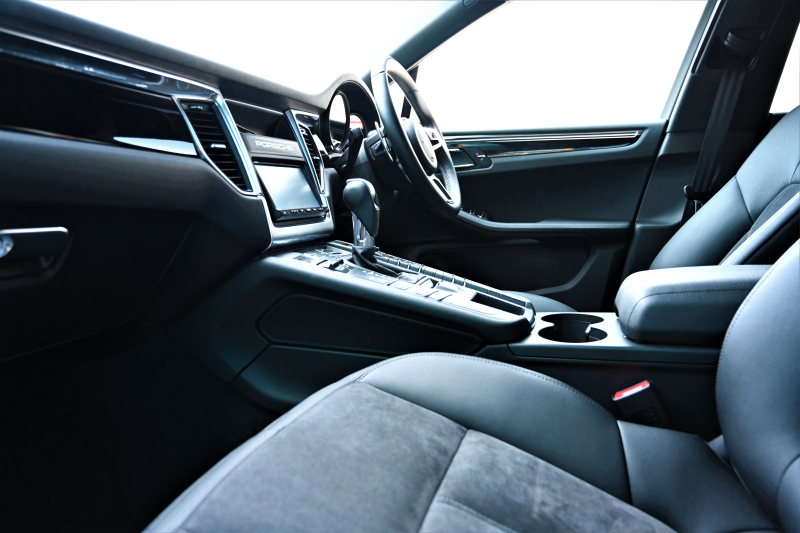 ポルシェ マカン 中古車