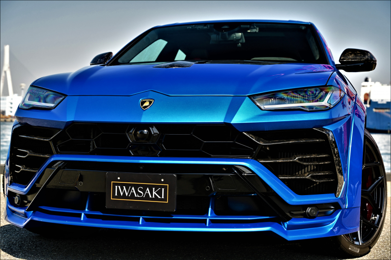 ランボルギーニ ウルス 中古車