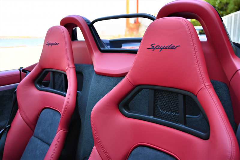 ポルシェ 718スパイダー 中古車