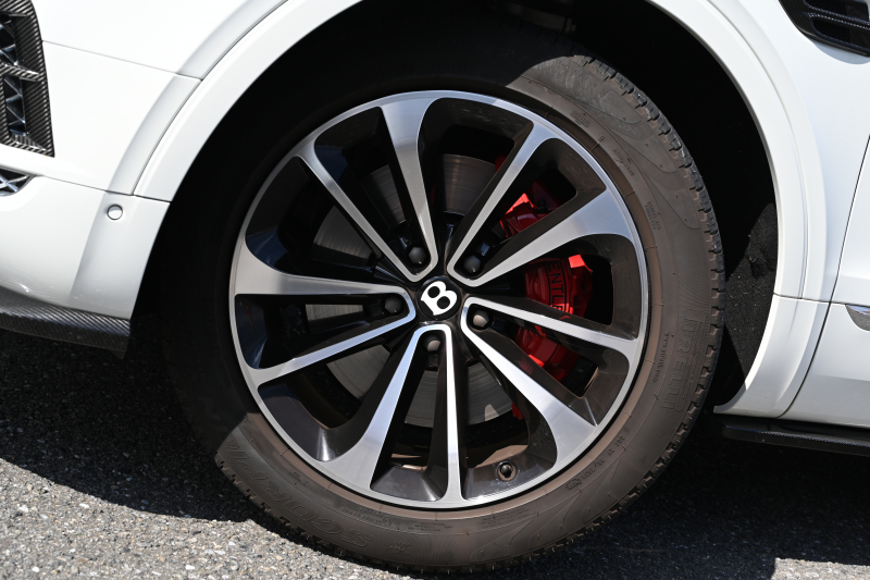 ベントレー ベンテイガ 中古車