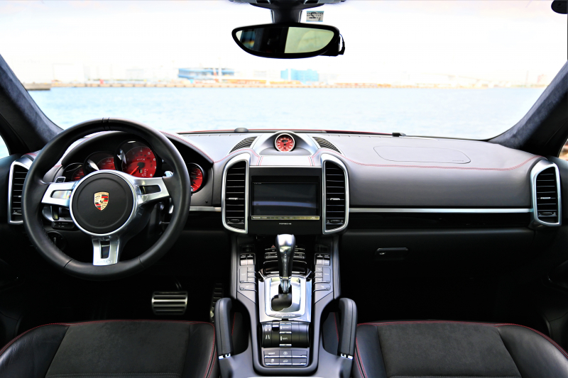 ポルシェ カイエン 中古車