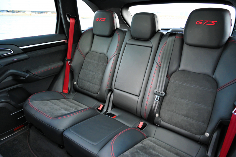 ポルシェ カイエン 中古車