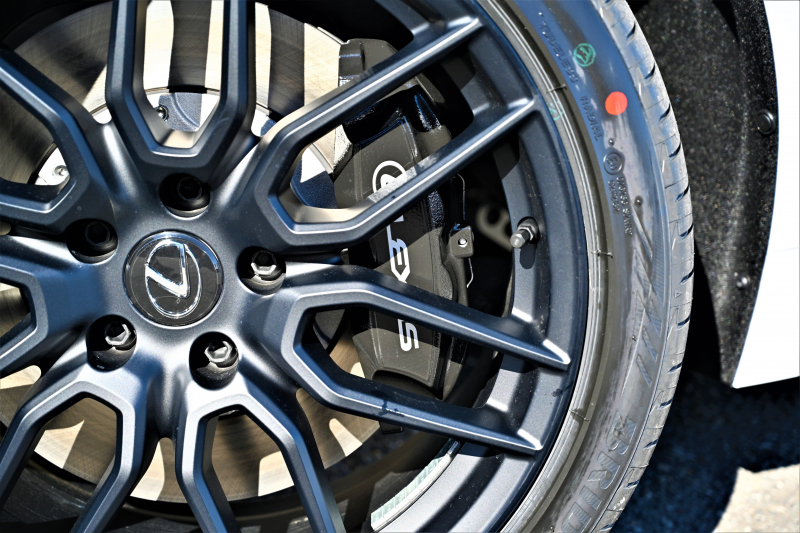 レクサス IS F 新車