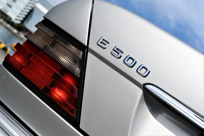 メルセデスベンツ Eクラス 中古車