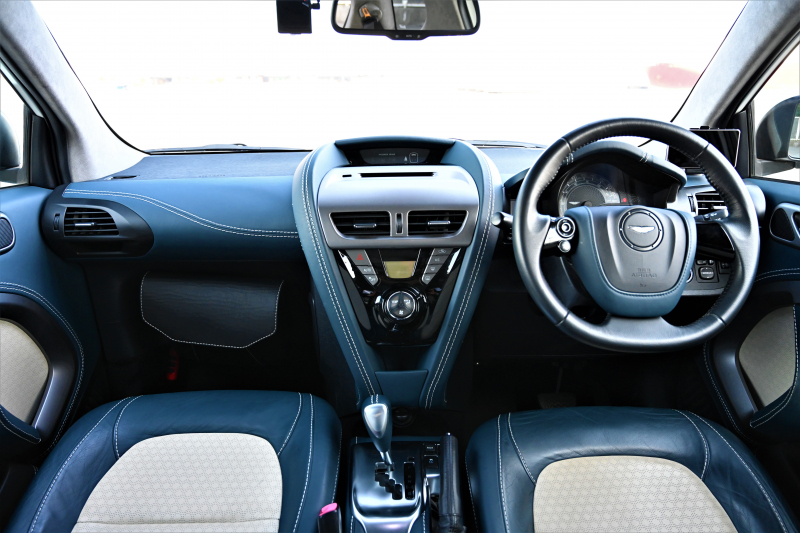 アストンマーティン シグネット 中古車