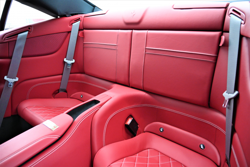 フェラーリ カリフォルニアT 中古車