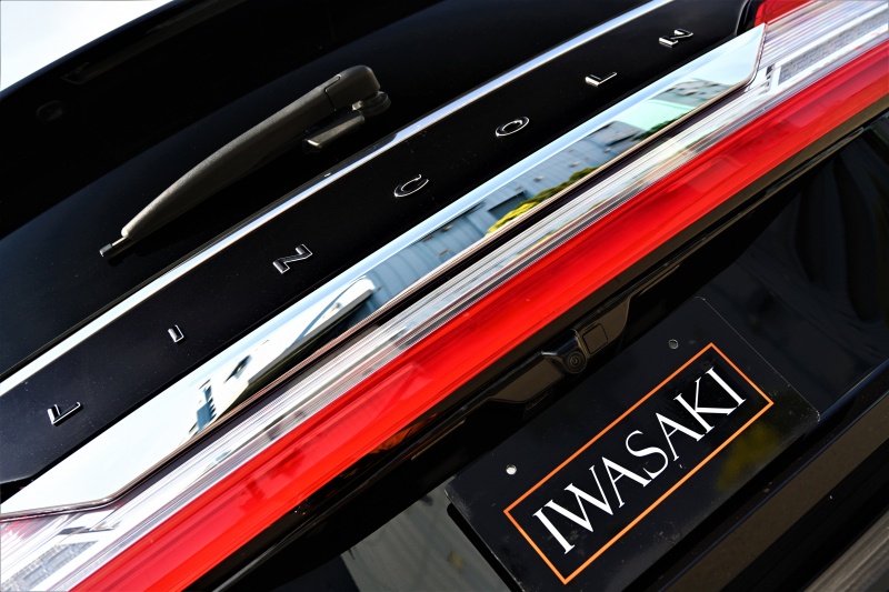 リンカーン ナビゲーター 中古車