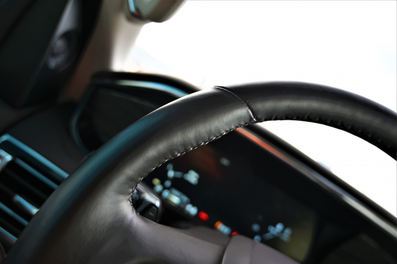 リンカーン ナビゲーター 中古車